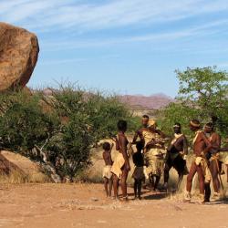 Auf Buschwanderung - © Damara Living Museum